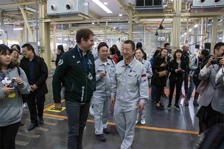Fabriek Tour Guide stelsel(图1)